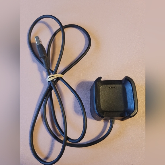fitbit Other - Versa FitBit Charging Dock Early Edition